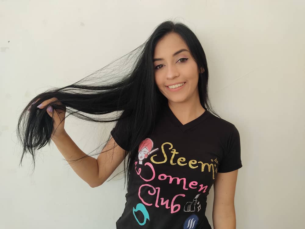 Aquí ya listo con el cabello seco al natural cero plancha.jpeg