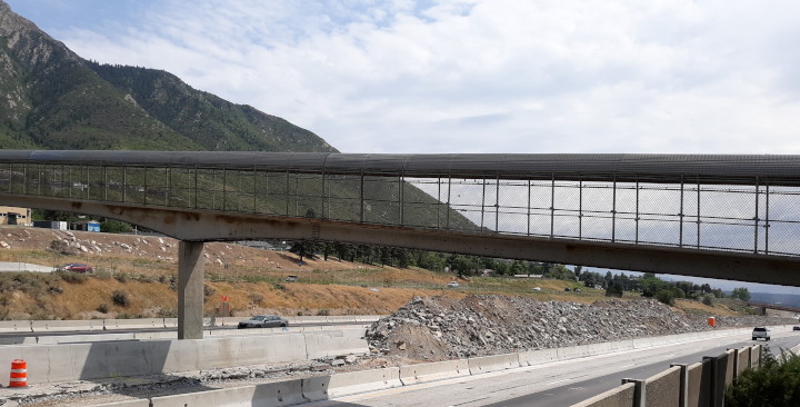i215_2.jpg