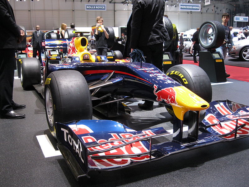 800px-Red_Bull_F1_Genève_2011.jpg