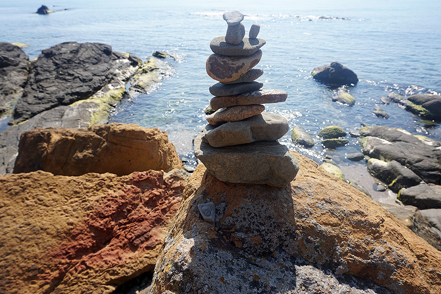 Stone_Balancing_13_s.jpg
