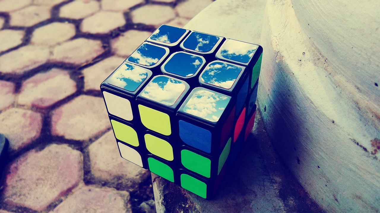 rubik-2477165_1280.jpg