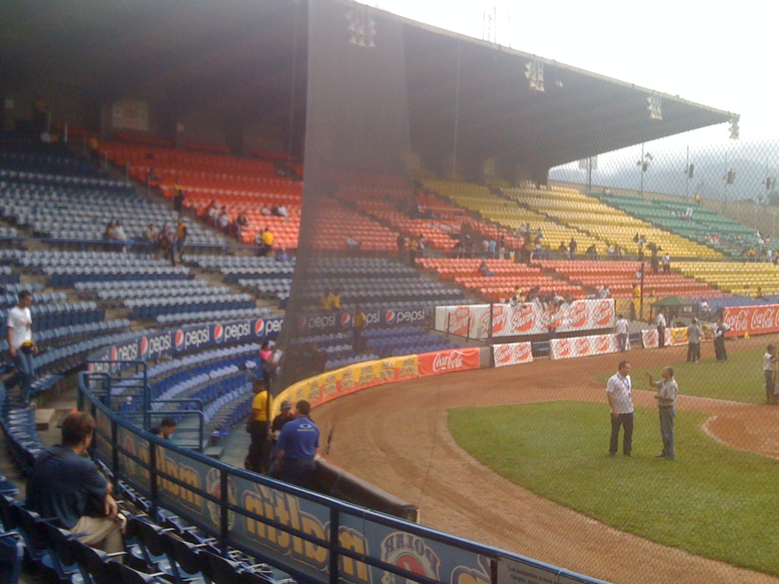 Estadio_Universitario_de_Beisbol_Caracas_UCV_Venezuela_10.jpg