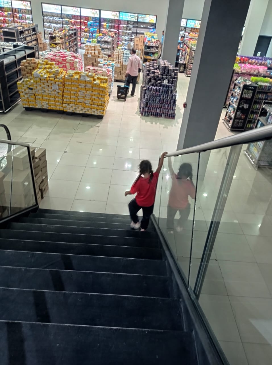 1cbe72c2-e93e-4af4-9b4b-c15637a5848c.jpg