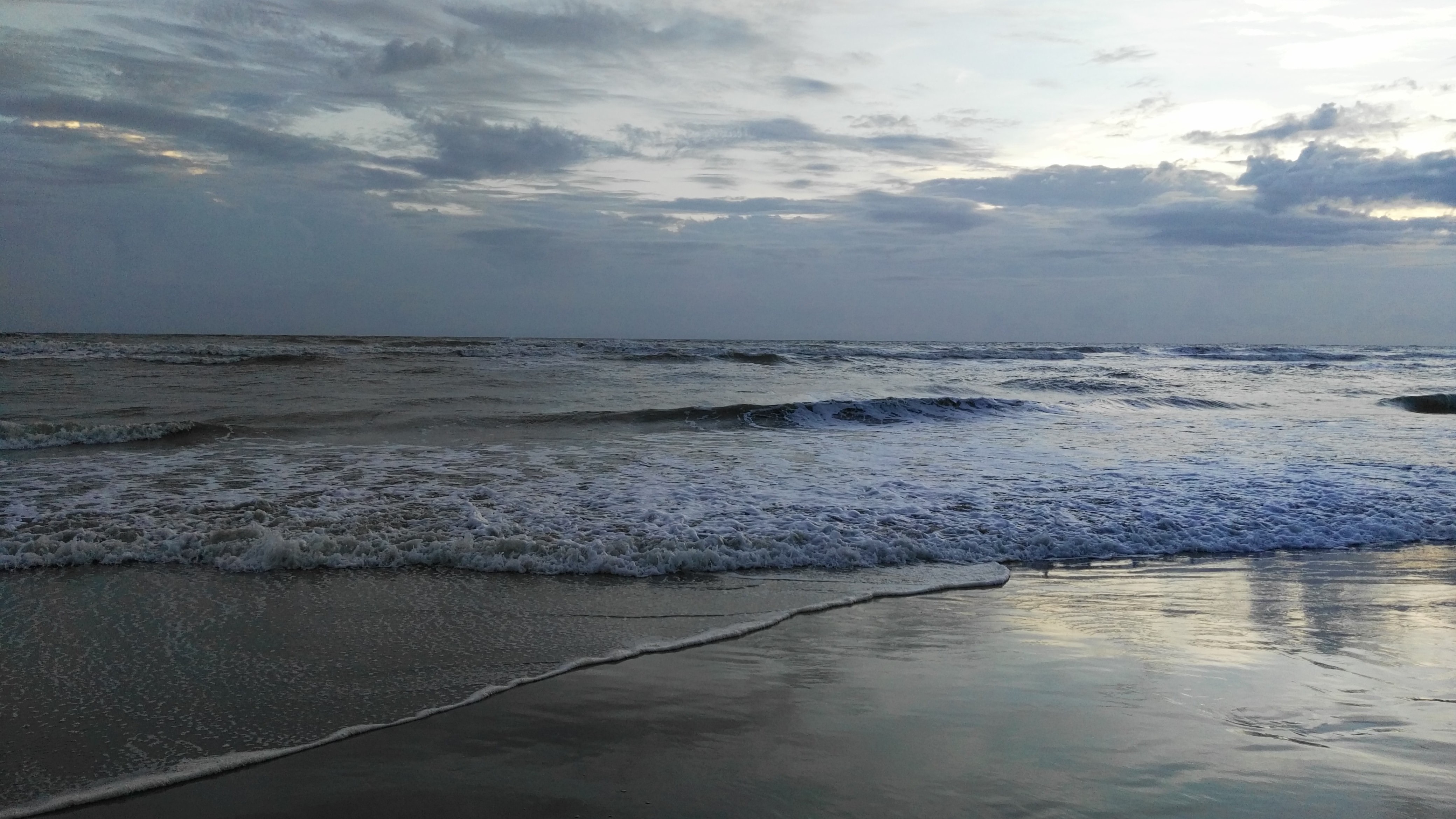 Coxs Bazar Sea Beach (3).jpg