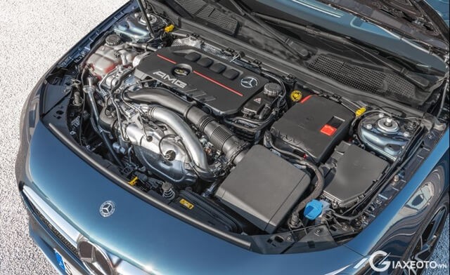 mercedes-amg-a35-4matic-gia-bao-nhieu-4.jpg
