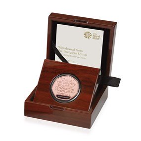 2020_uk_project_wynn_50p_gold_proof_coin_in_case_left_-_uk20bwgp.jpg