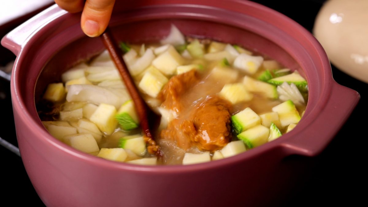 doenjang-jjigae-add-veggies-1200x675-cropped.jpg