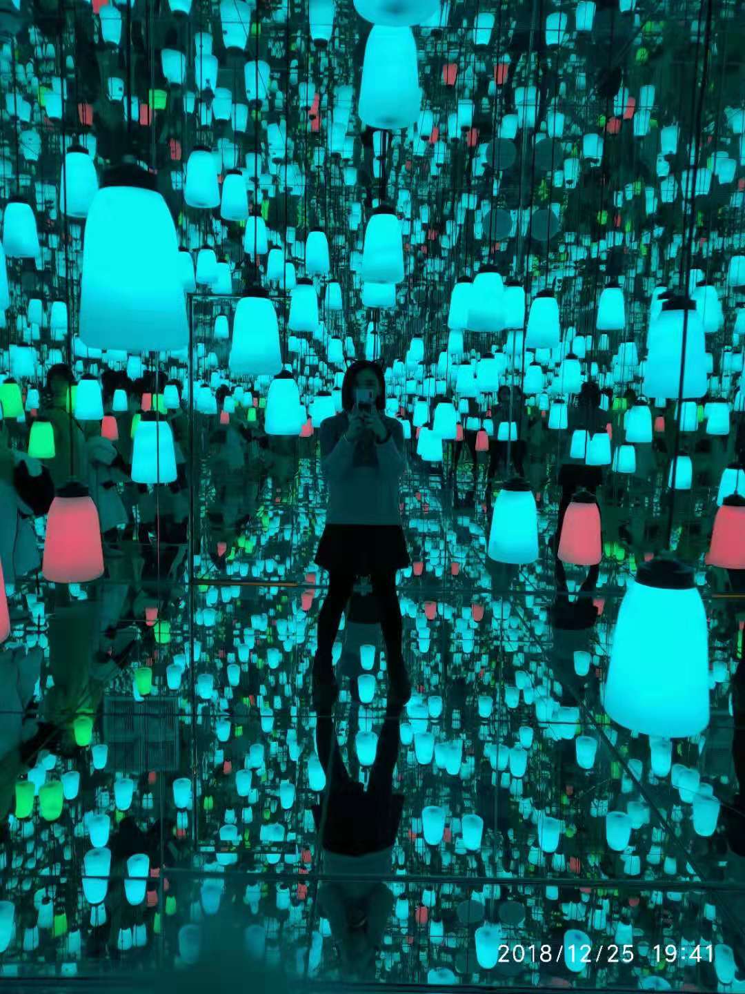 121563722434_.pic.jpg