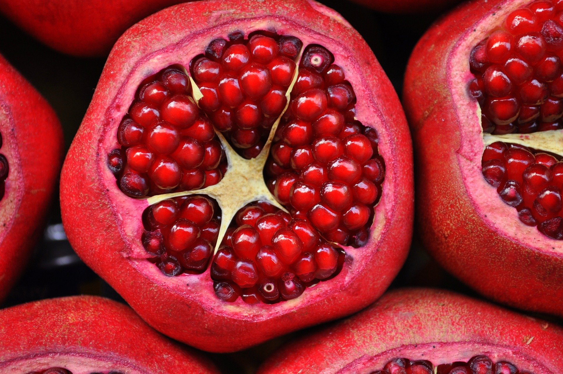 pomegranate-g49b28e7e5_1920.jpg