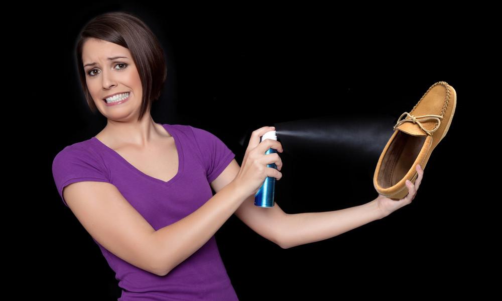 moccasins-deodorant-spray.jpg