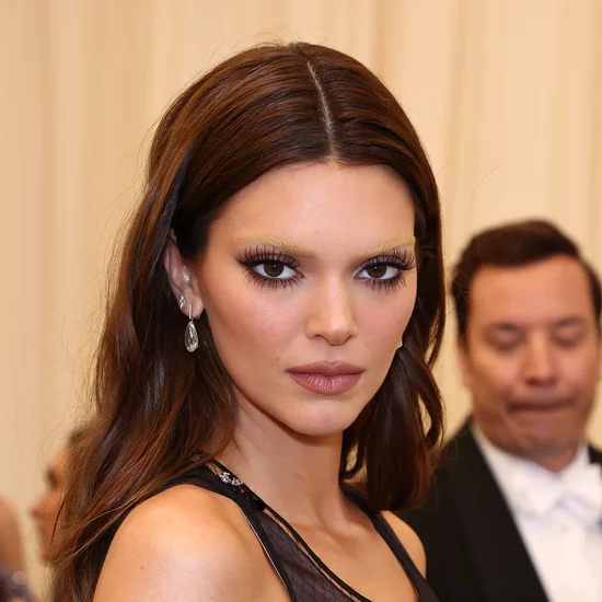 kendall-jenner-lavender-nails.webp