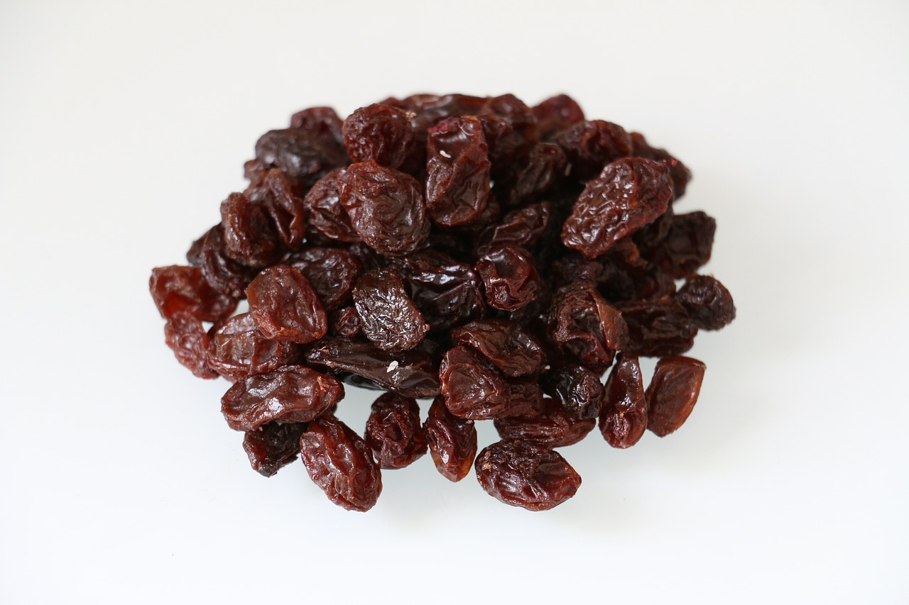 raisins-617416_1280.jpg