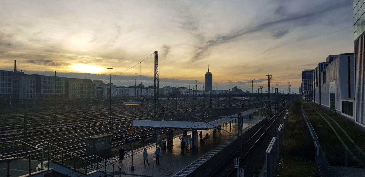 Hackerbrücke view.jpg