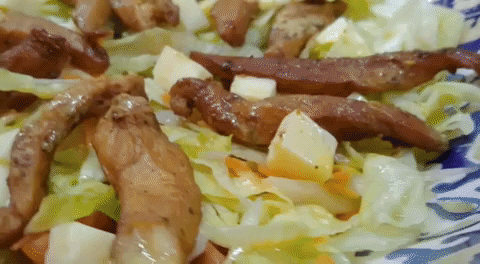 kt8ZfUw9OfsUHRTdYA.gif