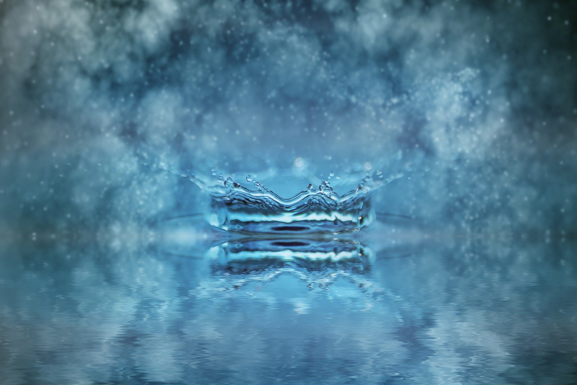water-drop-7782438_1920.jpg