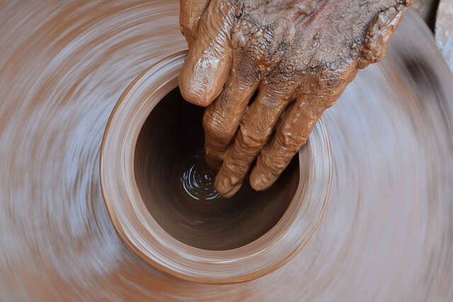 pottery-2784562_640 (1).jpg