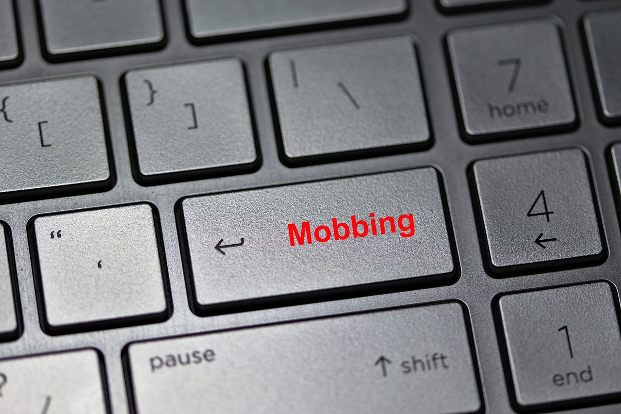 Mobbing Lavoro.jpeg