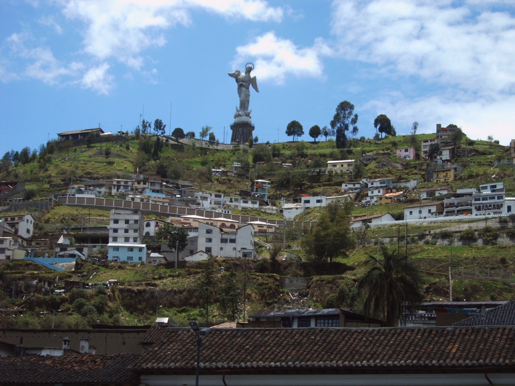 virgen-quito-quito-ecuador.jpg