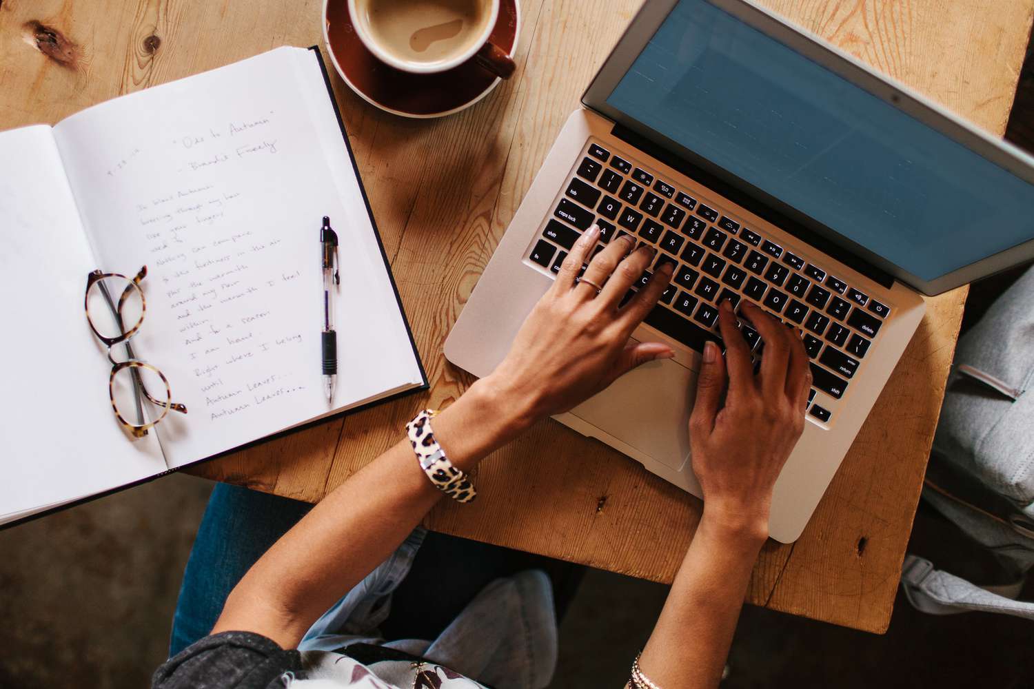 Stocksy_woman-writing-laptop_476082-57ab432d3df78cf459975331 (1).jpg