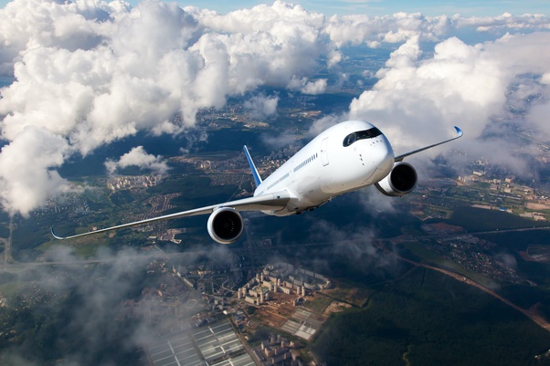 It typically takes about 10-20 minutes for a commercial airliner to reach its cruising altitude.jpg