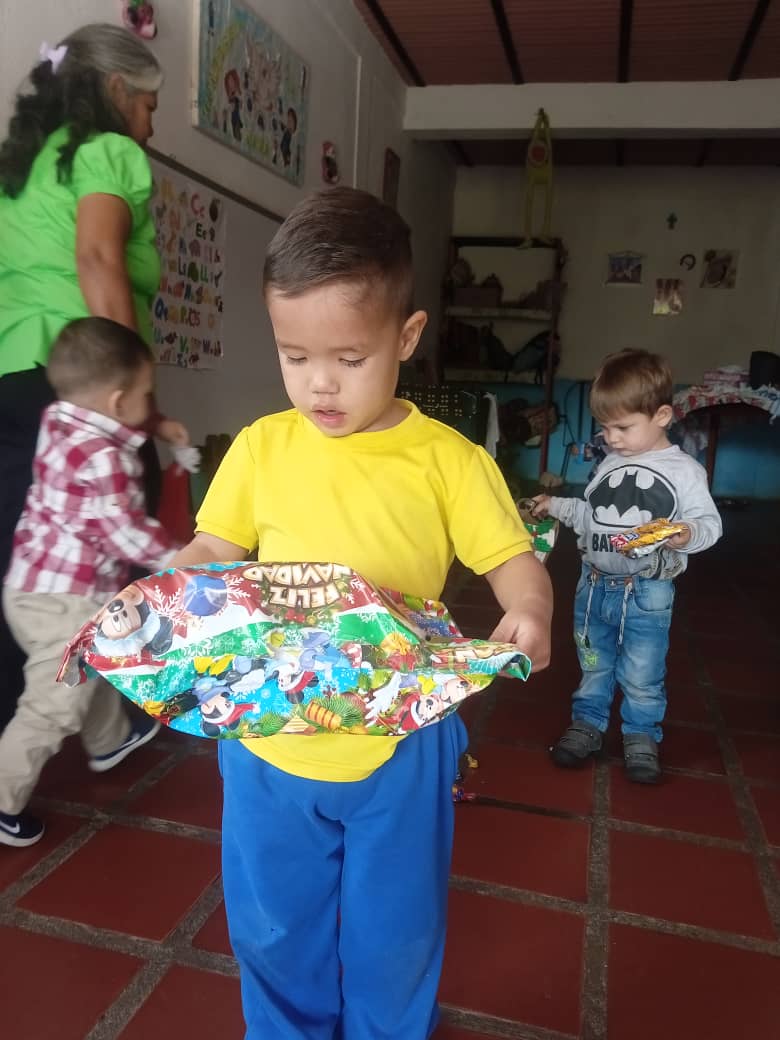 image…
Payout: 0.000 HBD(ESP/ENG) Regalando Sonrisas en medio del Diluvio / Giving Smiles in the Midst of the Flood
2021-12-17 04:04<center> ![cee68d3fe74a4e0ca457e2f9bd49e1a3.jpg
