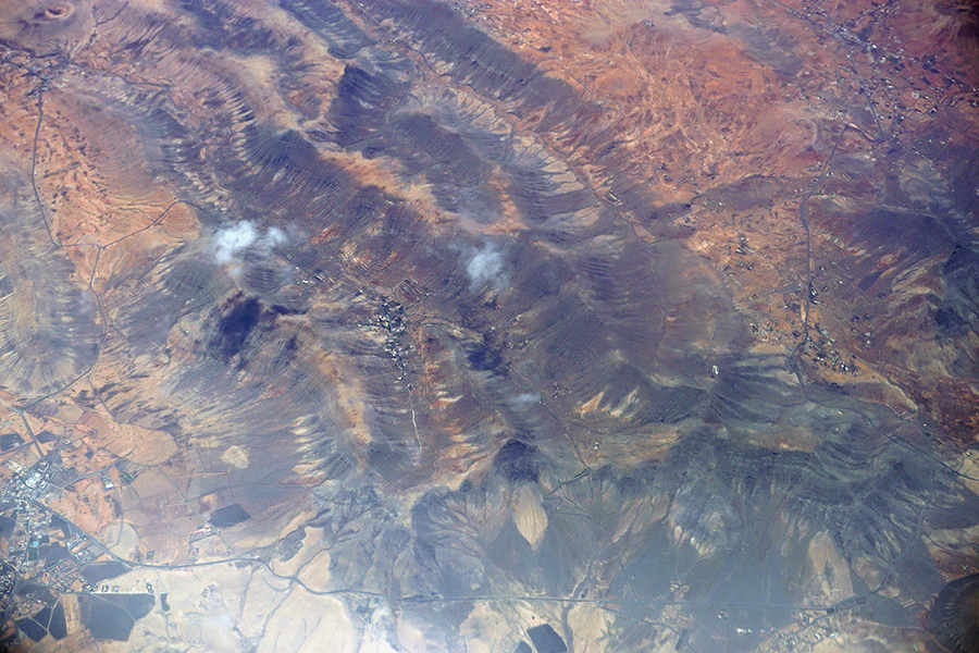 Flight_over_the_Canary_008_s.jpg