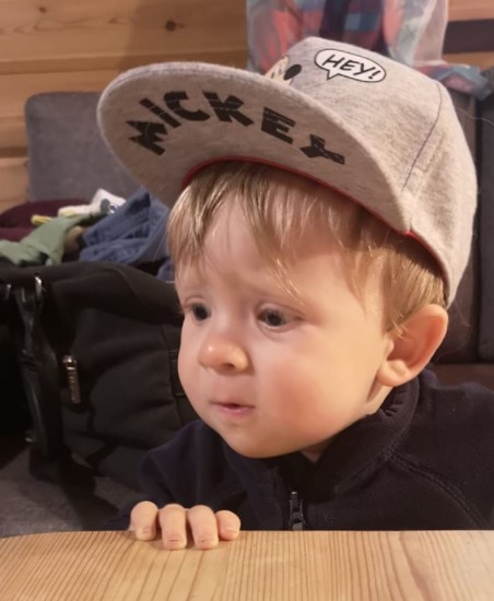 Nikolai med caps.jpg