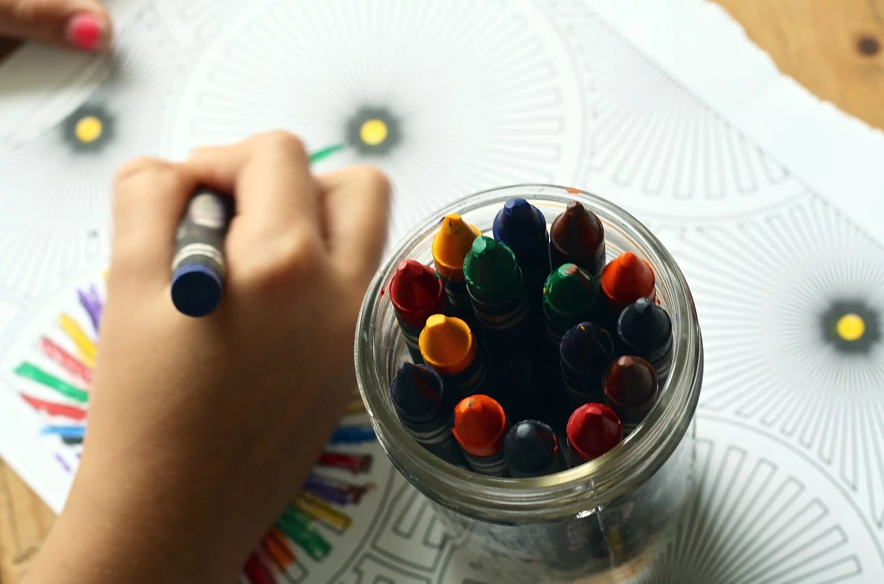crayons-1445053_1280 (2).webp