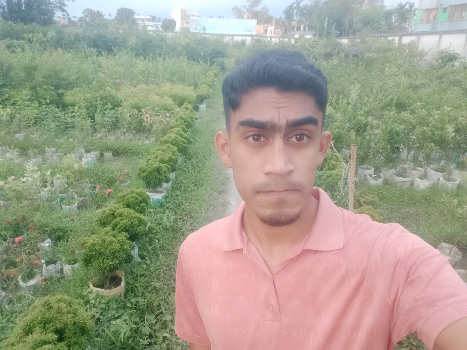 garden selfy.jpeg