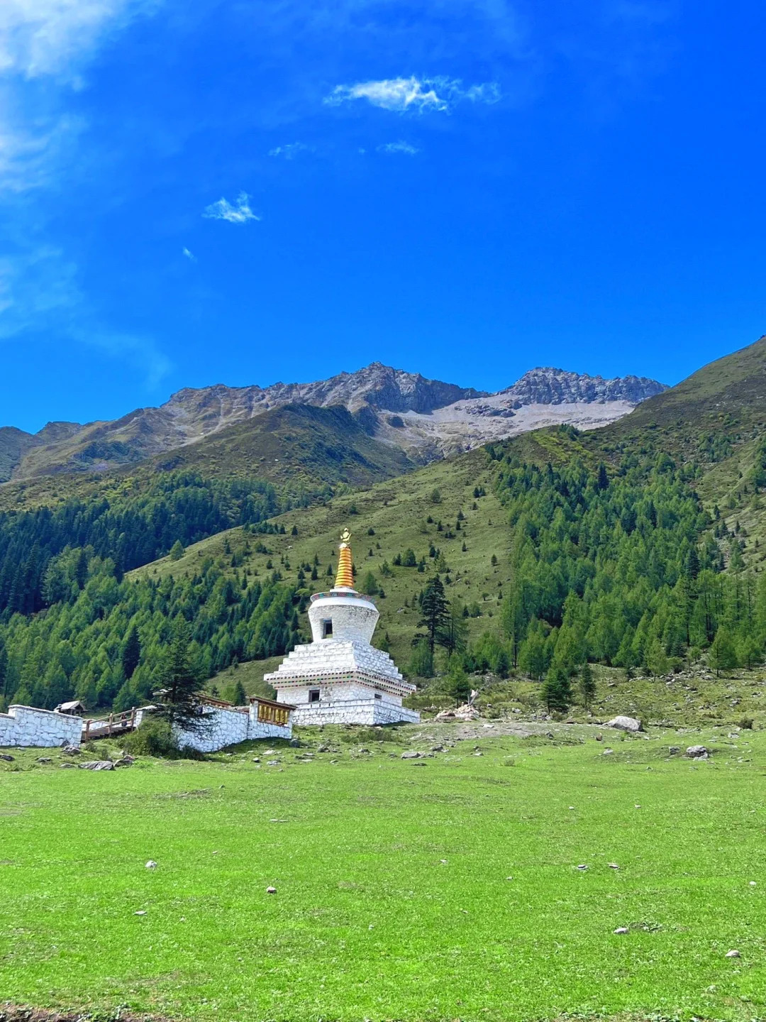 放弃瑞士,不挤伊犁,川西美景🌳惊艳到我了_3_摄影小白_来自小红书网页版.jpg