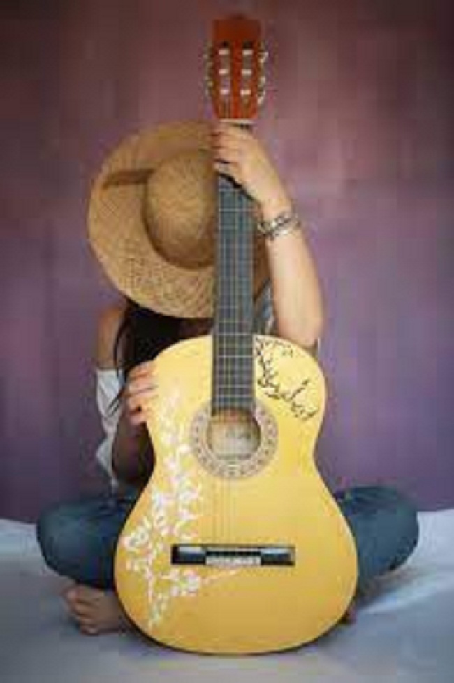 mujer_guitarra.jpg