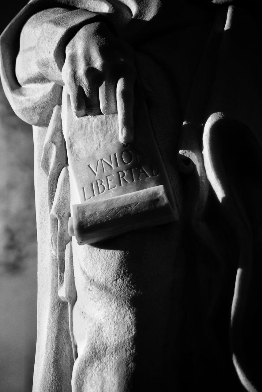 main_image