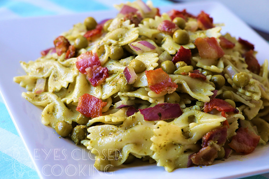 EyesClosedCooking-BaconPestoPasta---01.jpg