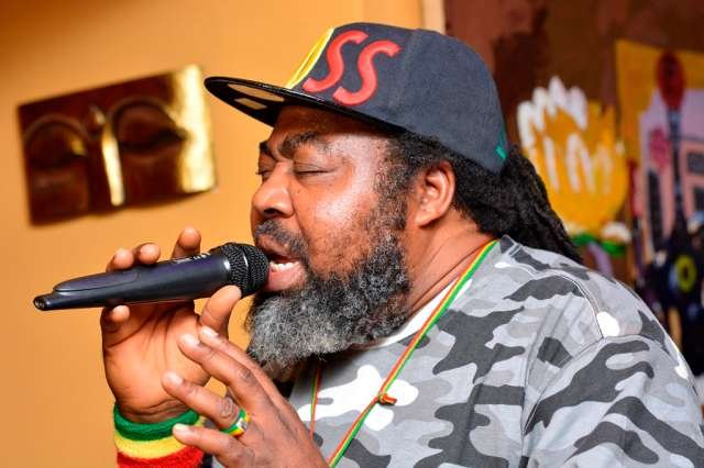 RAS-KIMONO-LIVE-UNPLUGGED-jpg.jpg