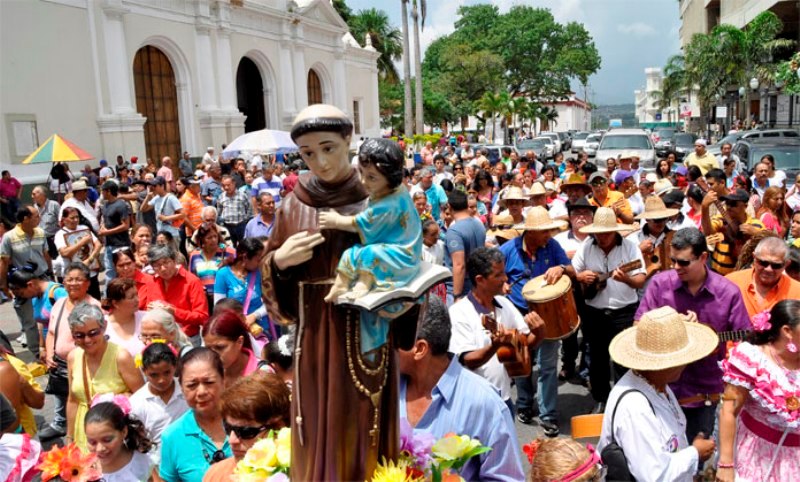 FOTO 1 CELEBRACION DE SAN ANTONIO.jpg