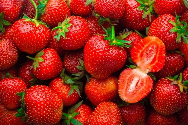 background-from-fresh-red-strawberries_80510-442_48_20190703185812.jpg