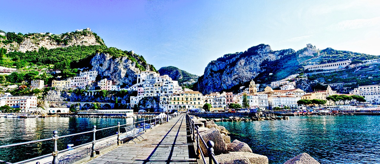 amalfi-1031875_1280 (1).jpg