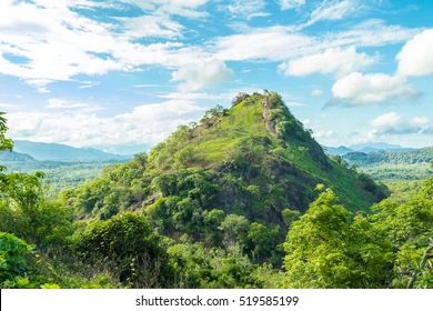 hilly-midlands-sri-lanka-near-260nw-519585199.webp