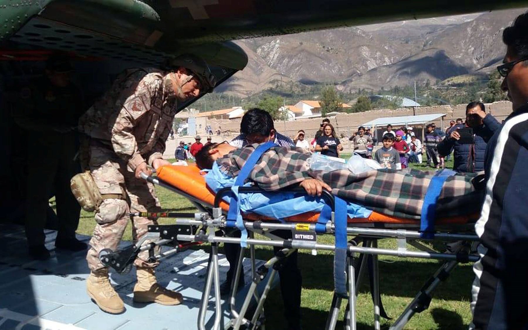 peru-food-contamination-funeral.jpg