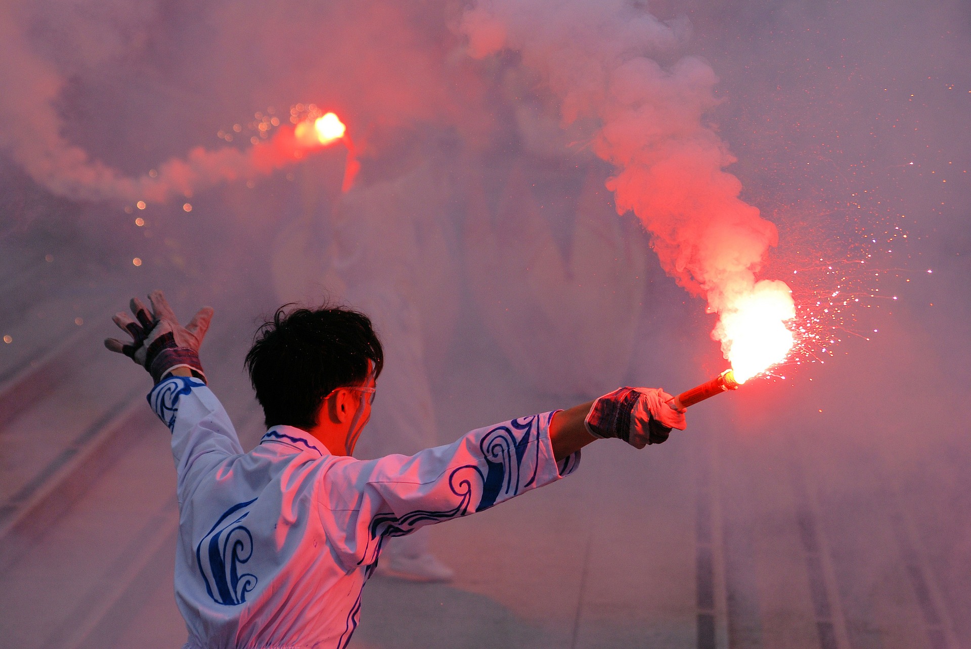 Torch-344769_1920.jpg