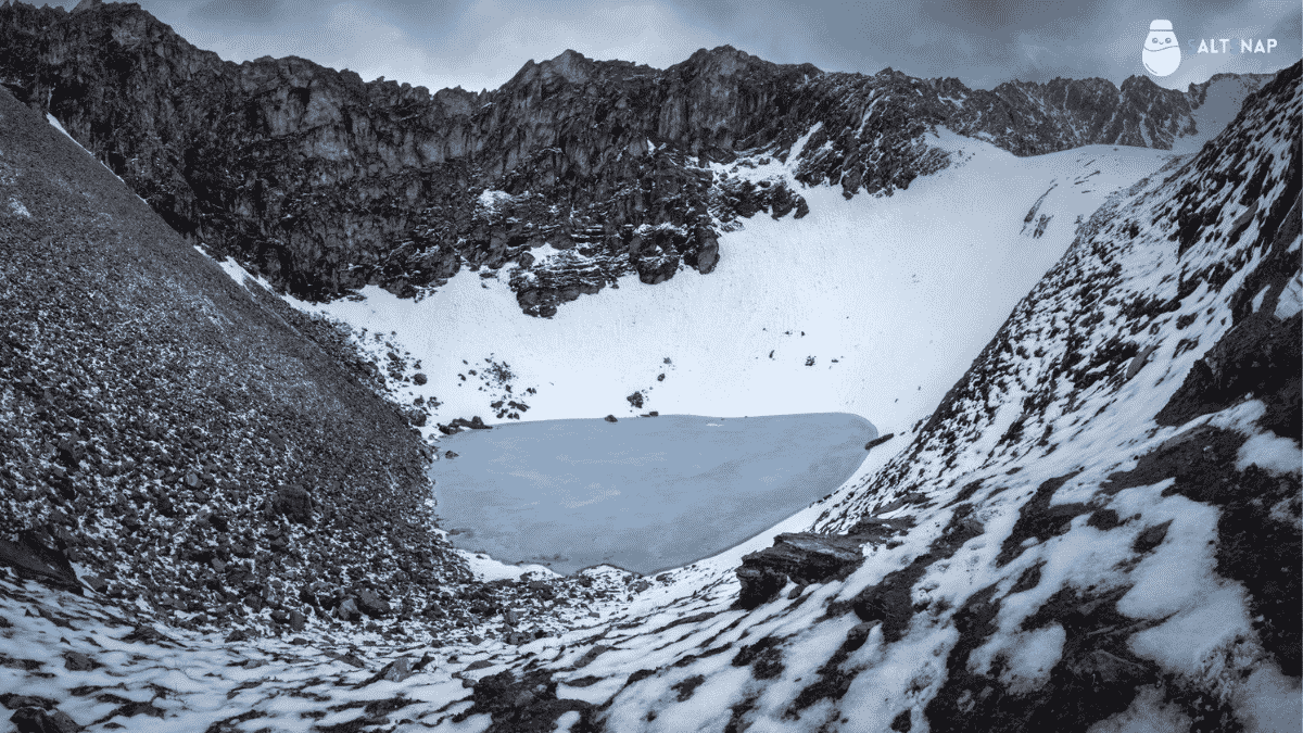roopkund-skeleton-lake-india.png