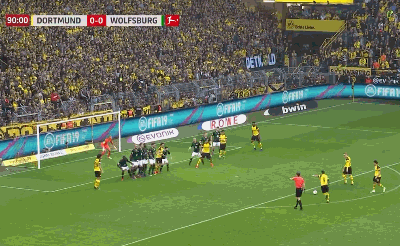 Paco Alcacer (Dortmund).gif