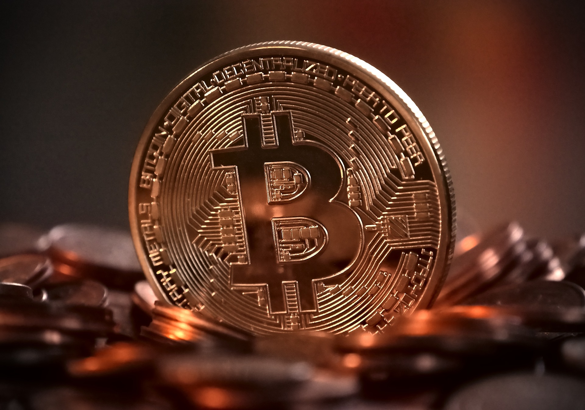 bitcoin-g1b2c03e6a_1920.jpg