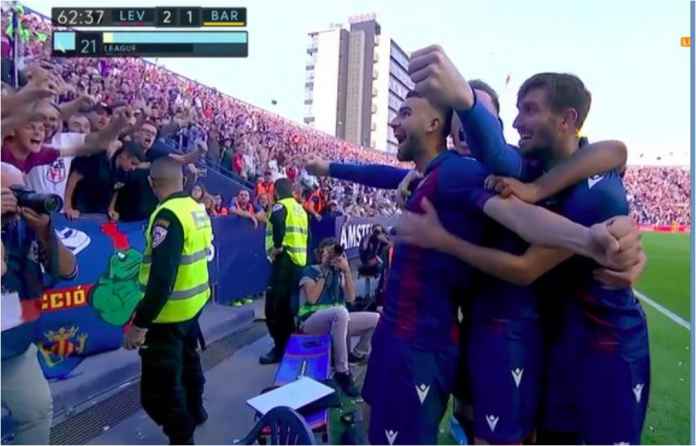 Borja-Mayoral-vs-Barcelona-Liga-Spanyol-696x446.jpg
