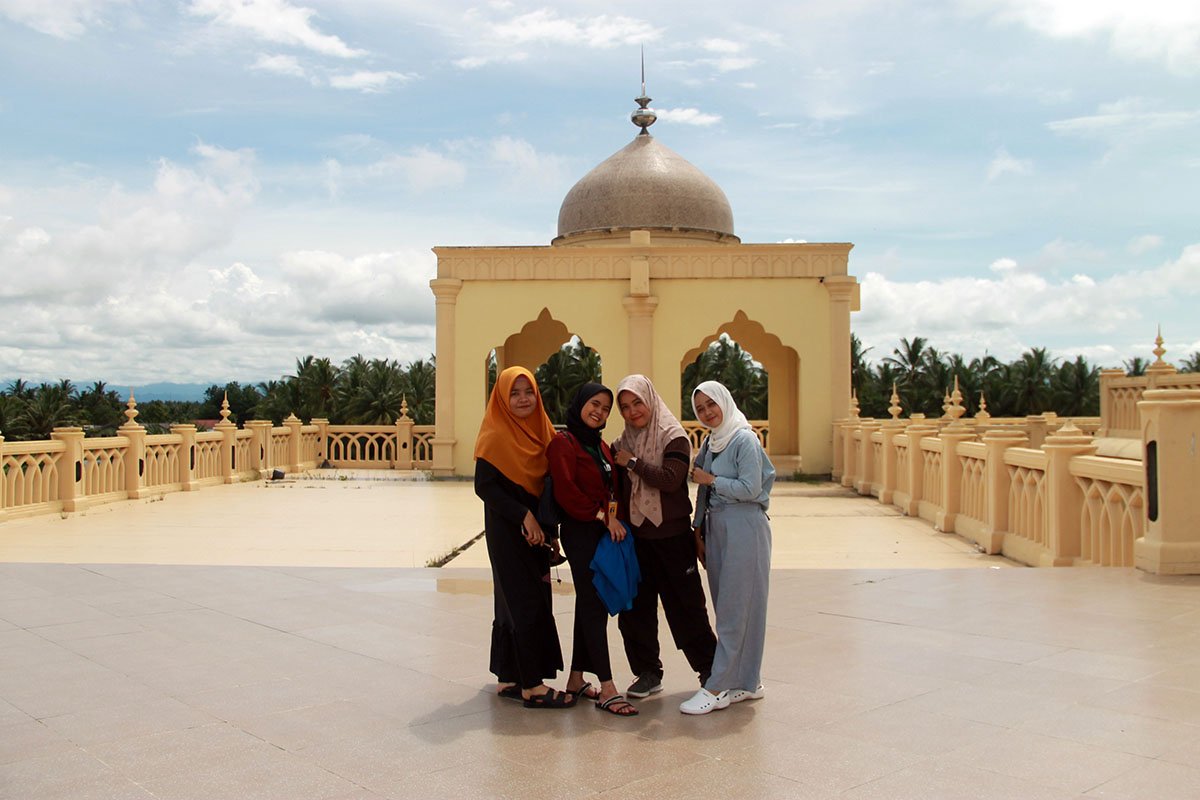 Monumen Malikussaleu_06.jpg