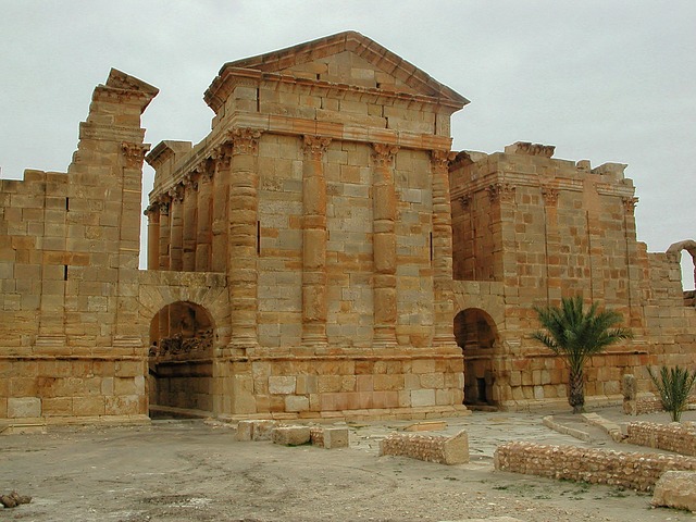 roman-2419699_640.jpg