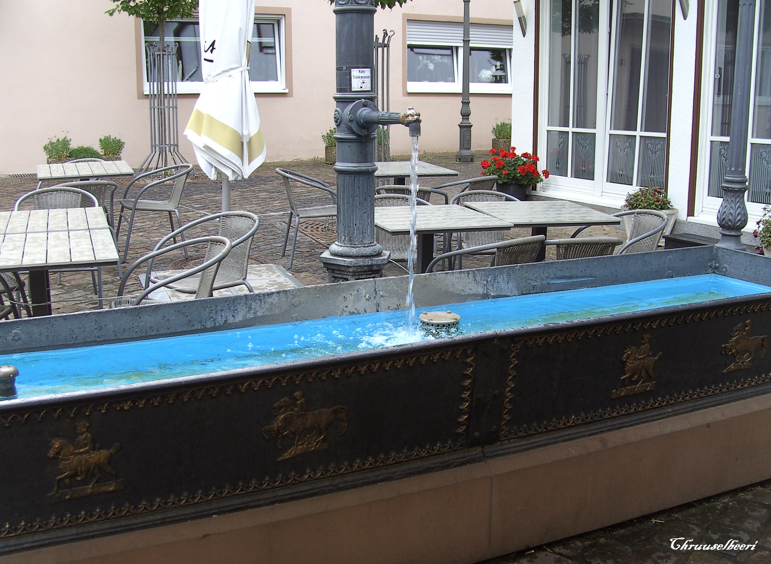 Brunnen_03.jpg
