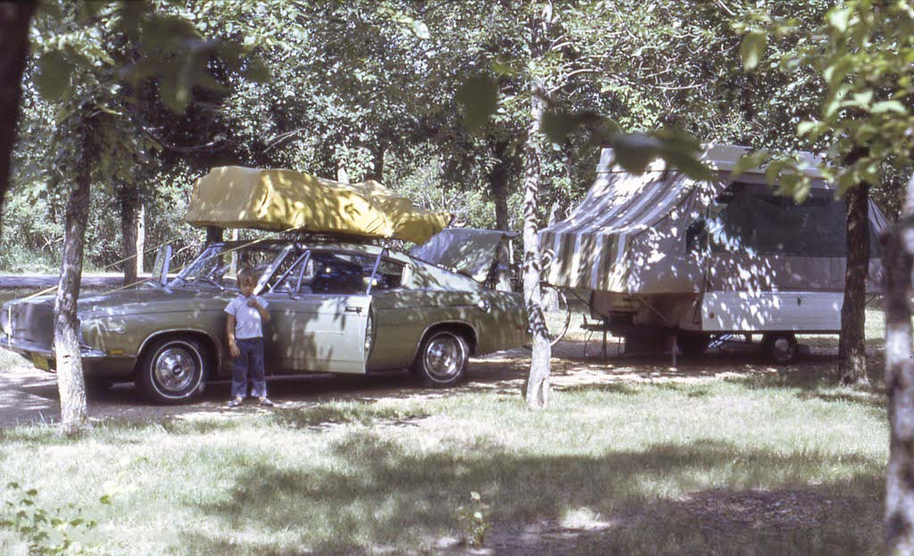 1conn1976.jpg