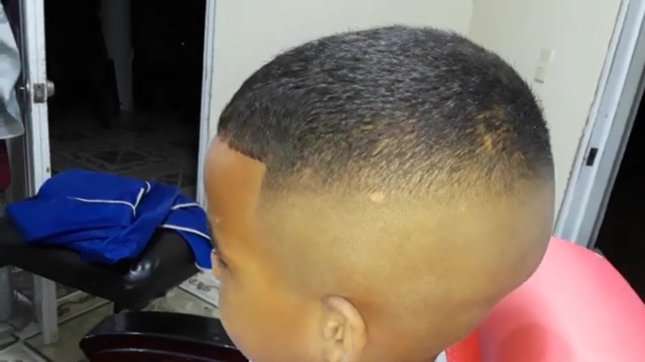 Screenshot_20230422-235847_YouTube.jpg