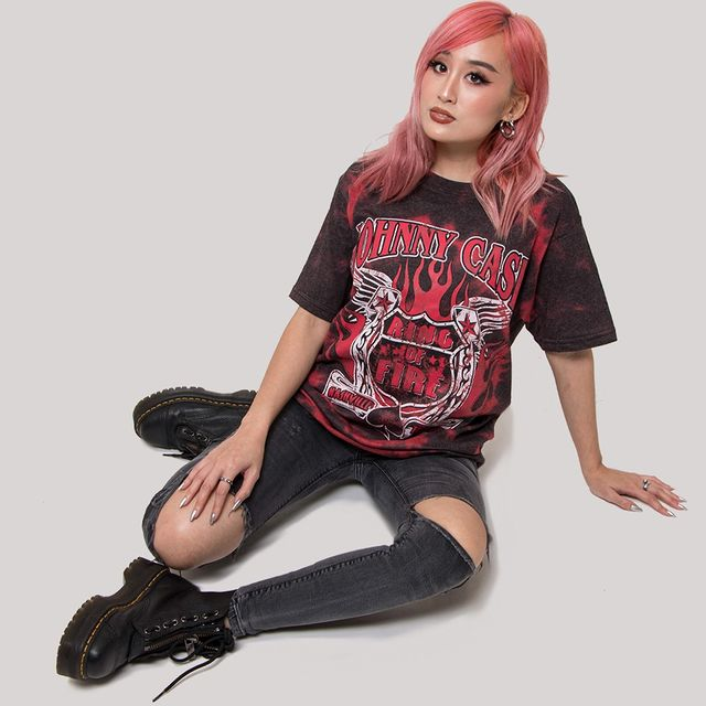 How to choose womens rock band t-shirts.png
